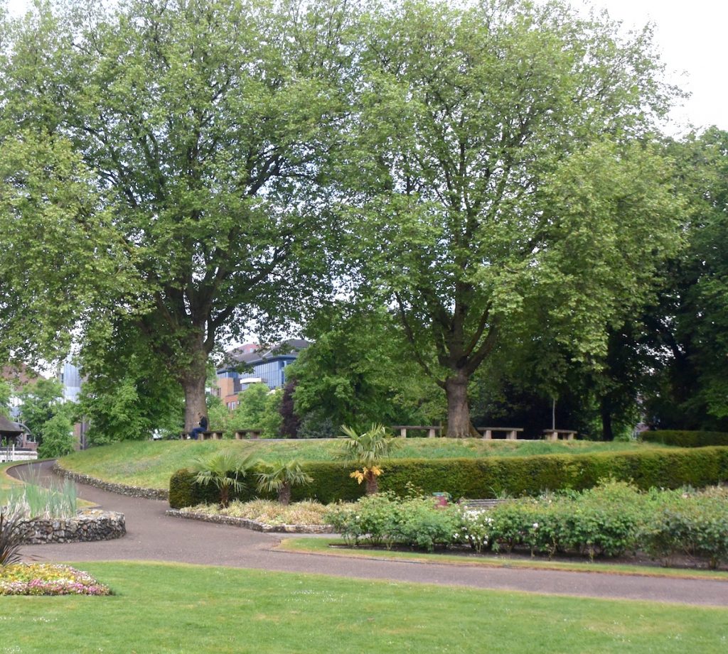 The  Forbury Gardens in the centre of Reading, Berkshire, allowed me to take a welcome break from my explorations